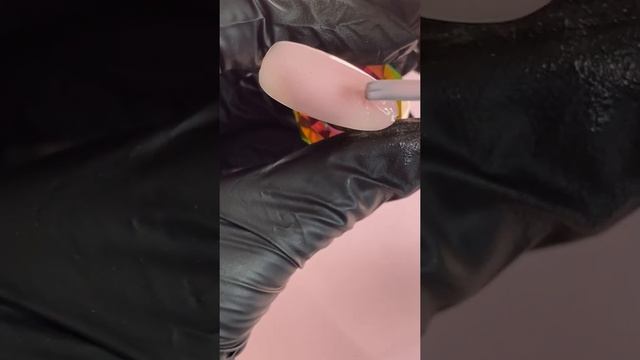 Камуфлирующая каучуковая база с блестками нежно-розовая смотреть онлайн