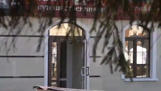 Пламенная речь Брянского Губернатора Денина Н.В. , на фоне будки с бомжами смотреть онлайн