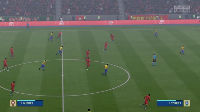 Pele's Brazil vs Cristiano Ronaldo's Portugal (EXPERIMENT) | FIFA 20 смотреть онлайн