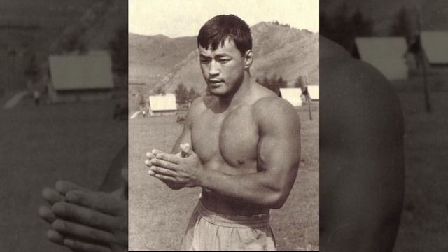 Баасанжаргал - Далай аварга | Baasanjargal - Dalai avarga смотреть онлайн