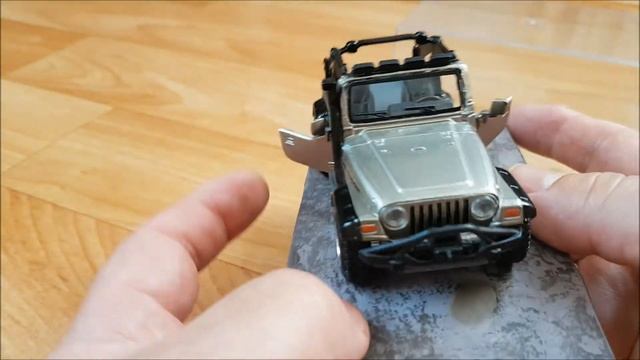 Jeep Wrangler 1:43 Scale, Maisto смотреть онлайн