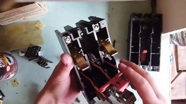 Разобрал автомат,нашел серебро. Деньги которые мы выкидываем. Где найти медь алюминий,цветной метал смотреть онлайн