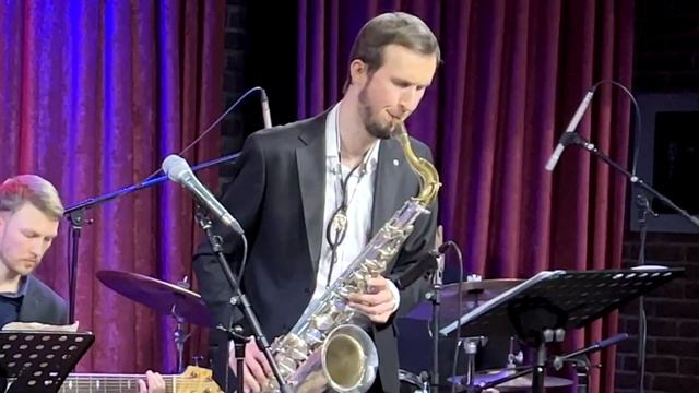 Квартет Антона Глухова - Spirits (by Yellowjackets)