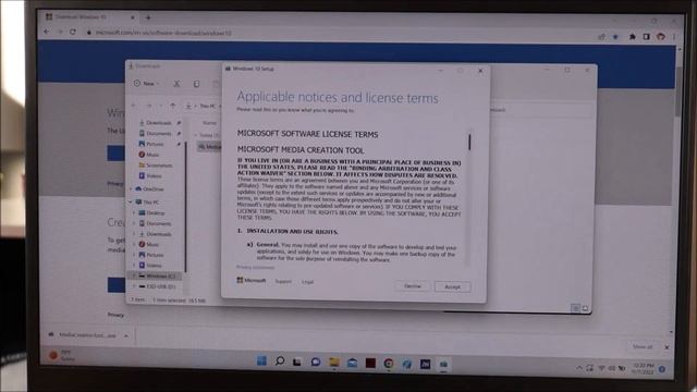 How To Download And Install Windows 10 USB Flash Drive for FREE! смотреть онлайн
