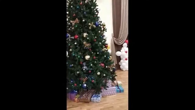 Новогодняя ёлка смотреть онлайн