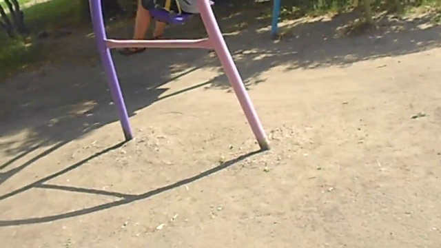 Уличное видео номер 1 (Данил качается) смотреть онлайн