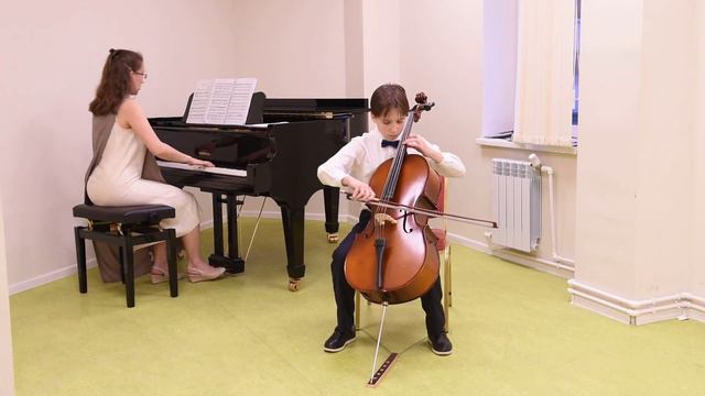 А.Вивальди Концерт A-moll 1ч. Исп. Николаев Мартин 7 кл.