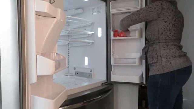 FRIDGE DEEP CLEAN & ORGANIZATION / CLEANING MOTIVATION/ CLEAN WITH ME смотреть онлайн