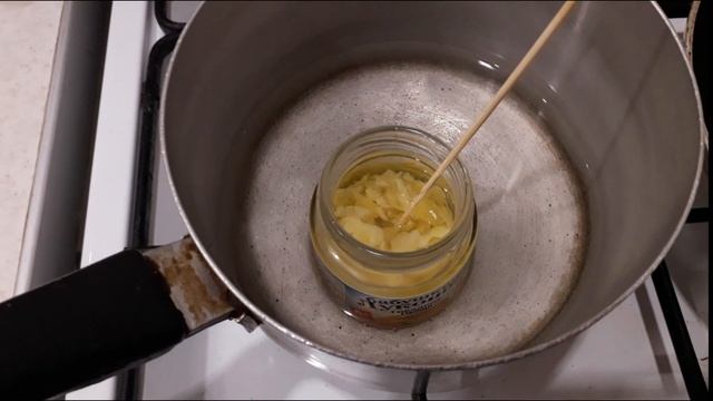 Пропитка универсальная из пчелиного воска и вазелинового масла, для покрытия кожи, дерева смотреть онлайн