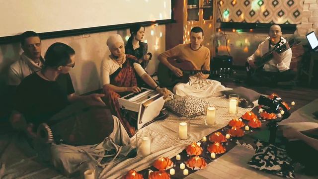 Киртан на мантра вечеринке Kirtan Universe смотреть онлайн