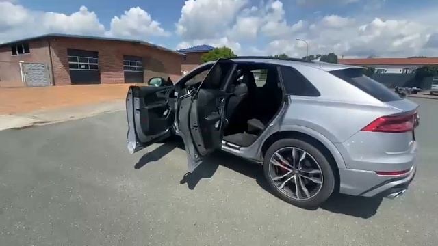 Audi SQ8 4.0 TDI quattro Allradlenkung Panorama Navi смотреть онлайн