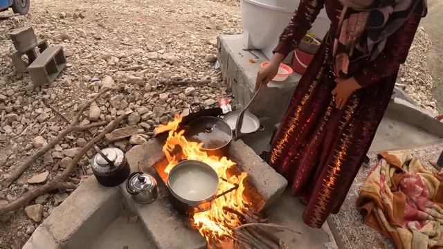 Rural life in Iran 2023: Sajjad and his family inspire their small farm with different designs смотреть онлайн