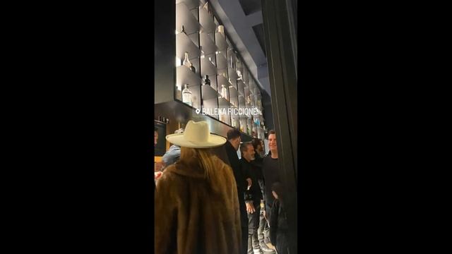 Last Minute... Can Yaman nelle notti italiane.. смотреть онлайн