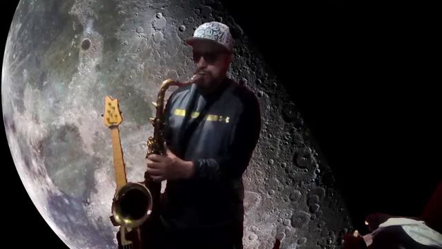 loop for two, bass guitar and tenor saxophone. смотреть онлайн