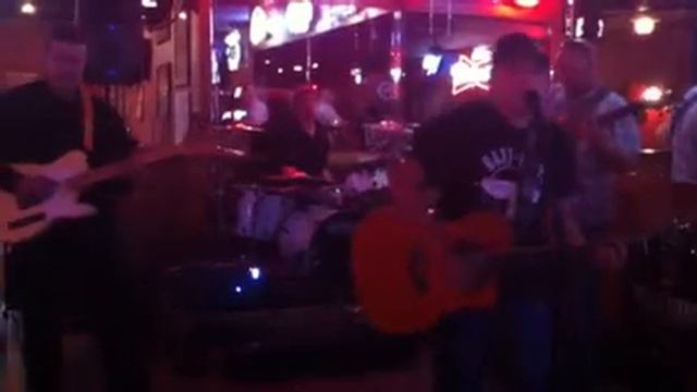 Michael Saldana & Friends смотреть онлайн