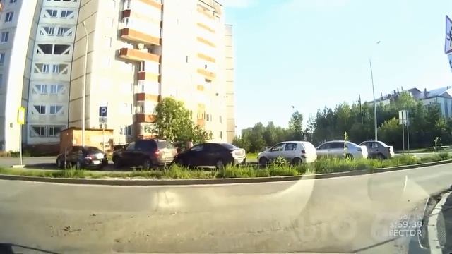 Зачем ПДД Это же СКУТЕР! 18+ смотреть онлайн