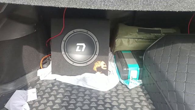 Активный сабвуфер DL Audio Piranha 8A. В lada granta лифтбек смотреть онлайн