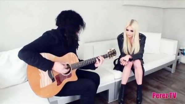 The Pretty Reckless - !Hit Me Like A Man (Perez Hilton Exclusive Performance).mp4