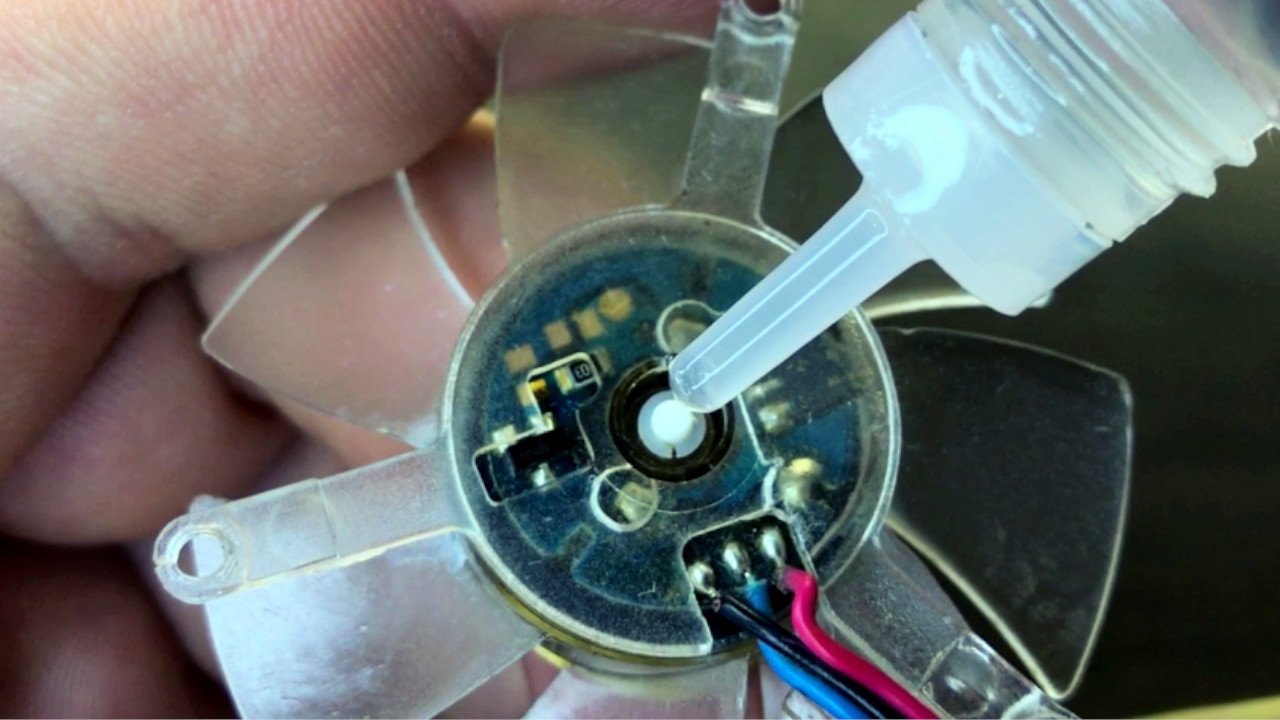 Как Смазать Вентилятор в Компьютере смотреть онлайн