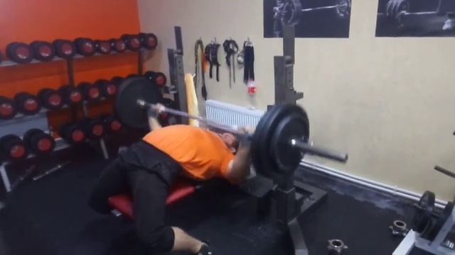 Жим лежа 120 кг на 17 повторений смотреть онлайн