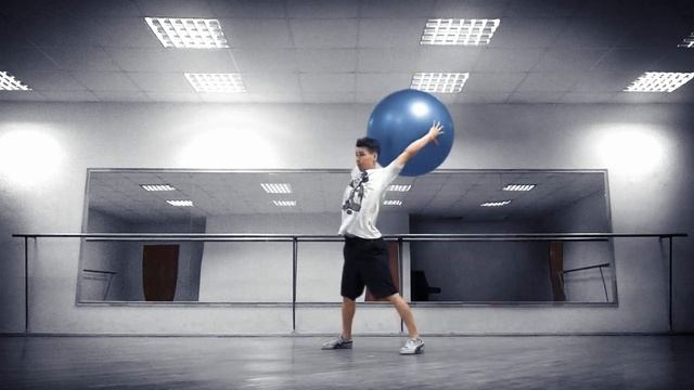THE BALL | Ilya Durapov смотреть онлайн