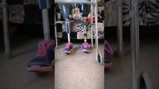 #amputeegirl #amtrak #ампутация #протезыног #ампути #сидимдома #тренировки