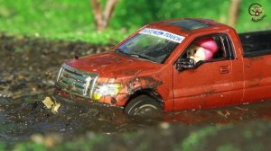 Мультик про машинки. Синий Трактор, Маша и Медведь и Машины в грязи. Манкиту