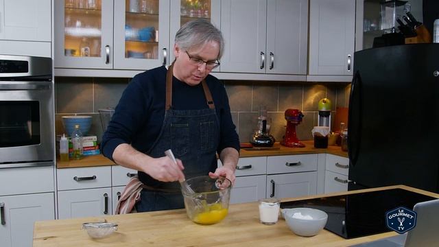 ✅ We Made Jamie Oliver's Yorkshire Pudding Recipe смотреть онлайн