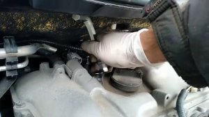 Замена свечей зажигания в домашних условиях на Тойота Виш 2010г.в. (ZGE20), двигатель 2ZR-FAE, 1.8л