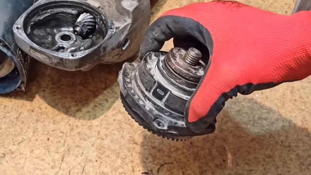 И у BOSCH GWS 23-230J...!! Есть слабые места...!!! смотреть онлайн