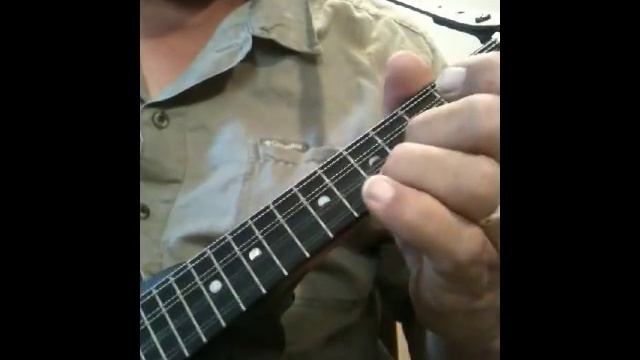 Rock Mandolin Lesson: Closer to the Heart смотреть онлайн