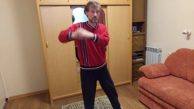 Зарядка.Комплекс 2.Упр. 5.Махи ногой и руками. смотреть онлайн