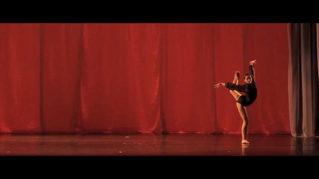 Ultimatum. Contemporary solo choreographed by Braeden Barnes (YAGP award winning choreographer). смотреть онлайн