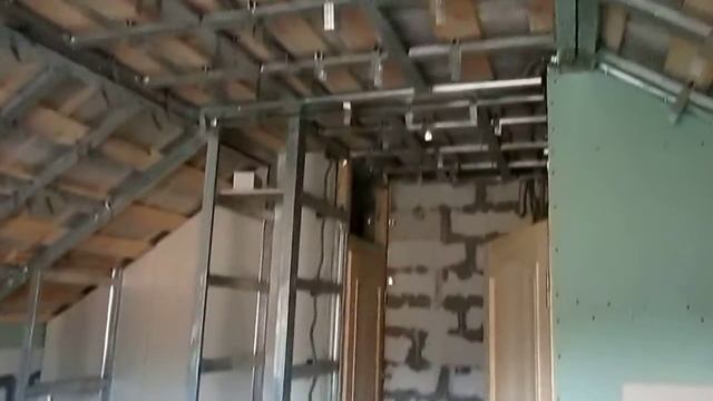 Потолок в мансарде. Профиль для гипсокартона смотреть онлайн