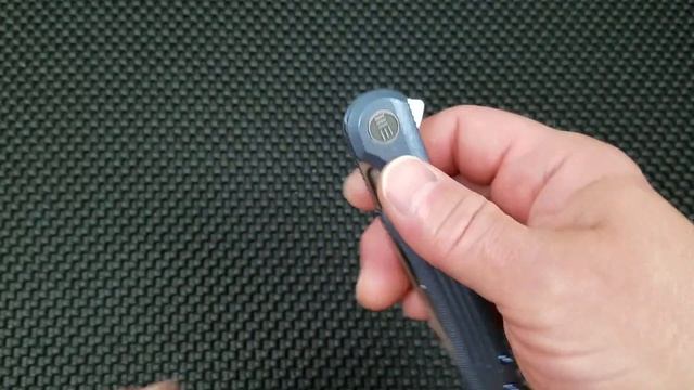 WE Knives Array 718B. Slim looks, not slim performance. смотреть онлайн
