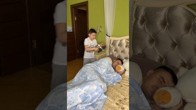 ЧЕЛЛЕНДЖ Придумай Способ как Разбудить Родителей смотреть онлайн