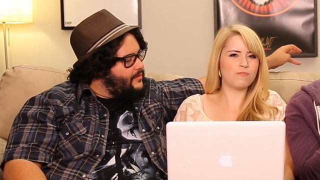 Cyborgs, Comic Con, and Dolphin Rapists...It's Comment Commentary 26! смотреть онлайн