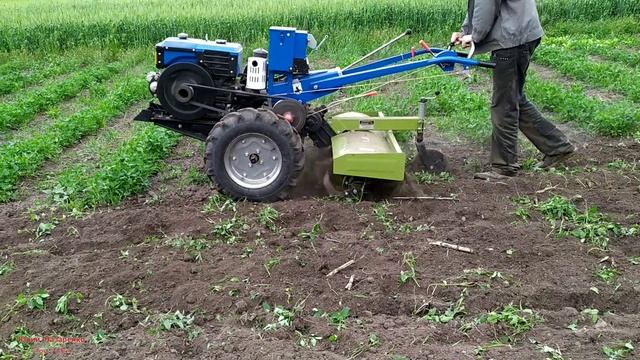 ФРЕЗЕРУЮ ВСЁ ПОДРЯД / РАБОТА ТЯЖЁЛЫМ ДИЗЕЛЬНЫМ МОТОБЛОКОМ КЕНТАВР смотреть онлайн