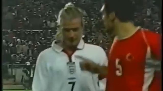 Beckham'la Kafa Bulan Adam Alpay Özalan смотреть онлайн