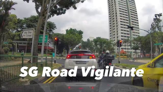 28jul2022 cyclist fail to conform to red light signal. p plate mitsubishi eclipse had to ebrake смотреть онлайн