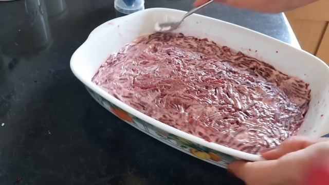 669. ГОТОВИМ ВКУСНЕЙШУЮ СЕЛЁДКУ ПОД ШУБОЙ И БОЛТАЕМ. Ч.2 смотреть онлайн