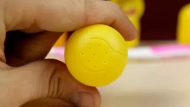 Нужно лишь просверлить отверстие в пластике… Так вот где скрывался сюрприз!