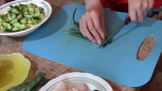 Салат с кальмарами и кукурузой. смотреть онлайн