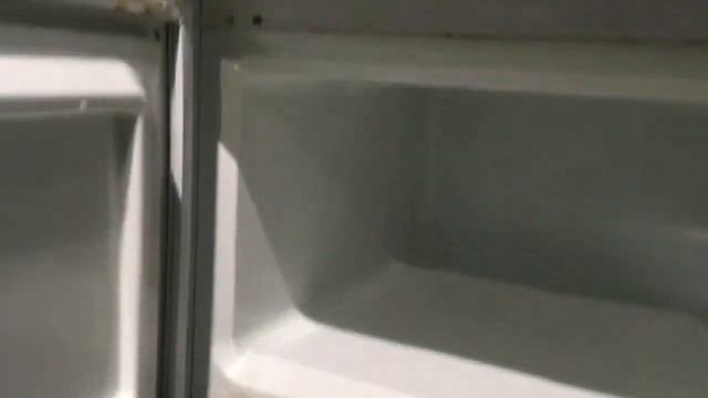 Холодильник САРАТОВ КШД 200/30 смотреть онлайн