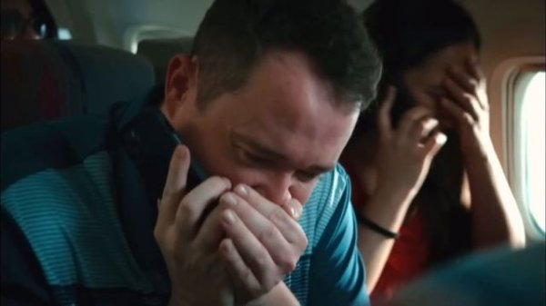 Gilly and Keeves - Airplane Scene