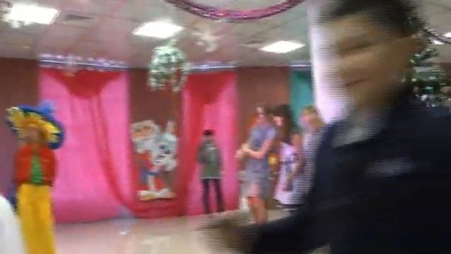 Новогодний утренник для детей из многодетных семей смотреть онлайн