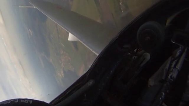 Комэск снова в небе, полет на Л-29 Дельфин смотреть онлайн