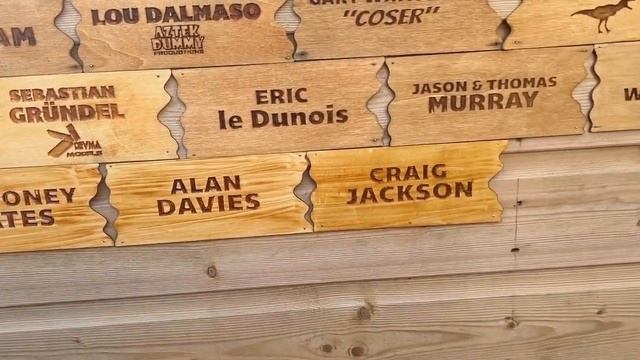 World of Wayne's Log Cabin Wall of Fame смотреть онлайн