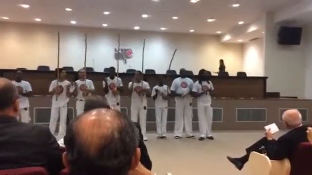 Capoeira no Ministério Publico da Bahia - Mestre Macaco смотреть онлайн