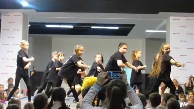 Выступление Танц Клуб -17 смотреть онлайн